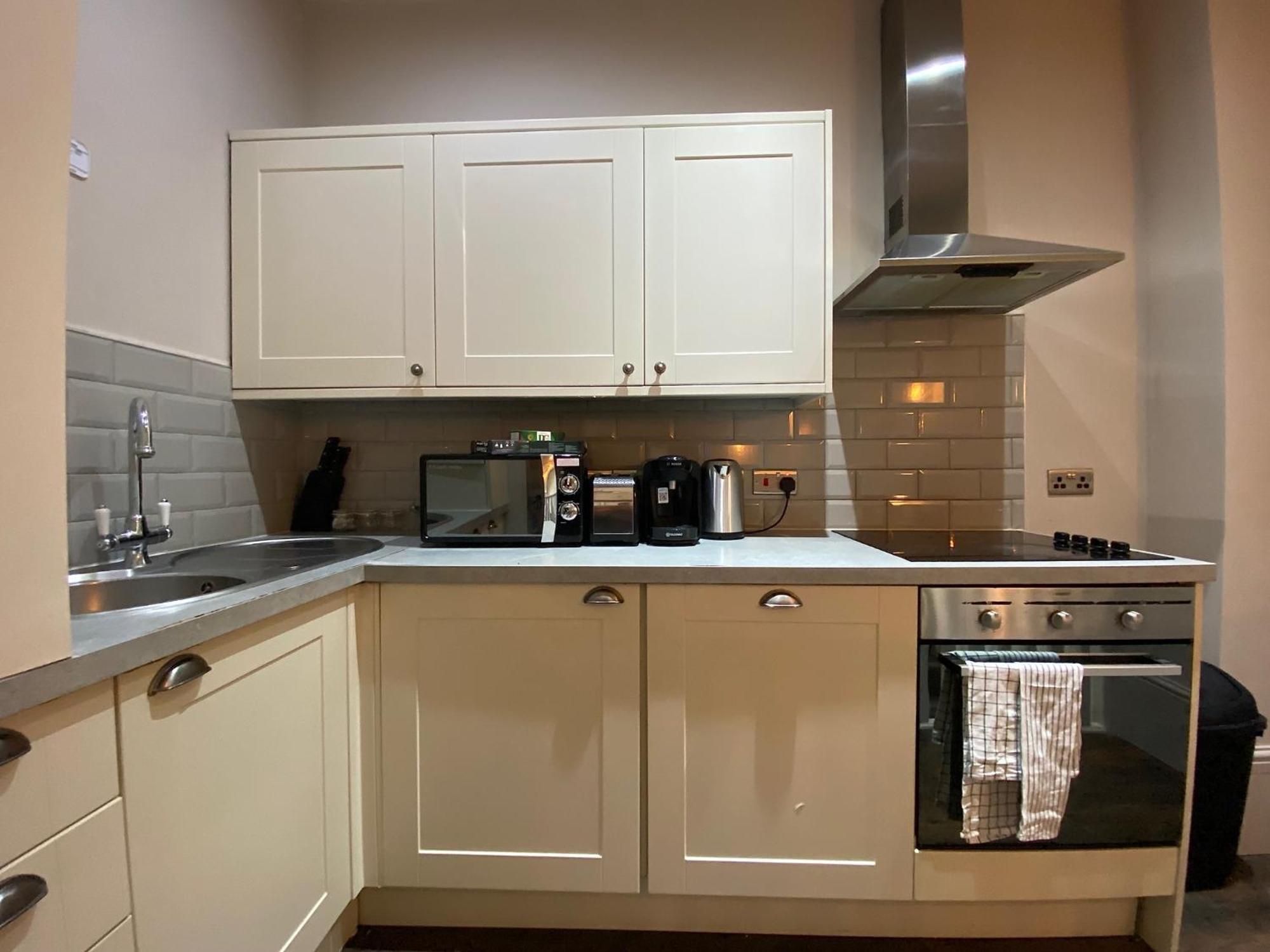 Stunning King Suite Apartment In The Heart Of Leeds City Center Εξωτερικό φωτογραφία